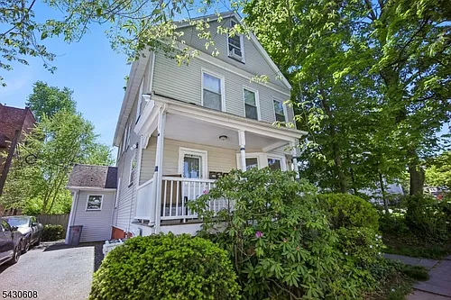76 Montague Pl #1 Photo 1