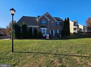 2 Grace Manor Ct, Fredericksburg, VA 22406