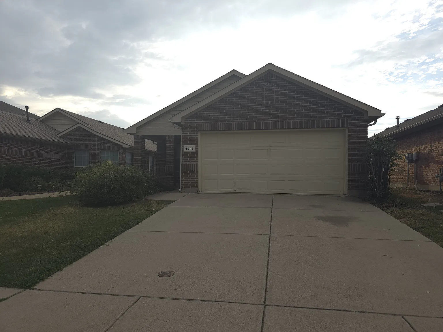 3 bed, 1412 sqft, $2,050 — Photo 3