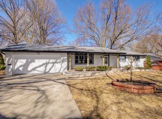 2379 E Wayland St, Springfield, MO 65804