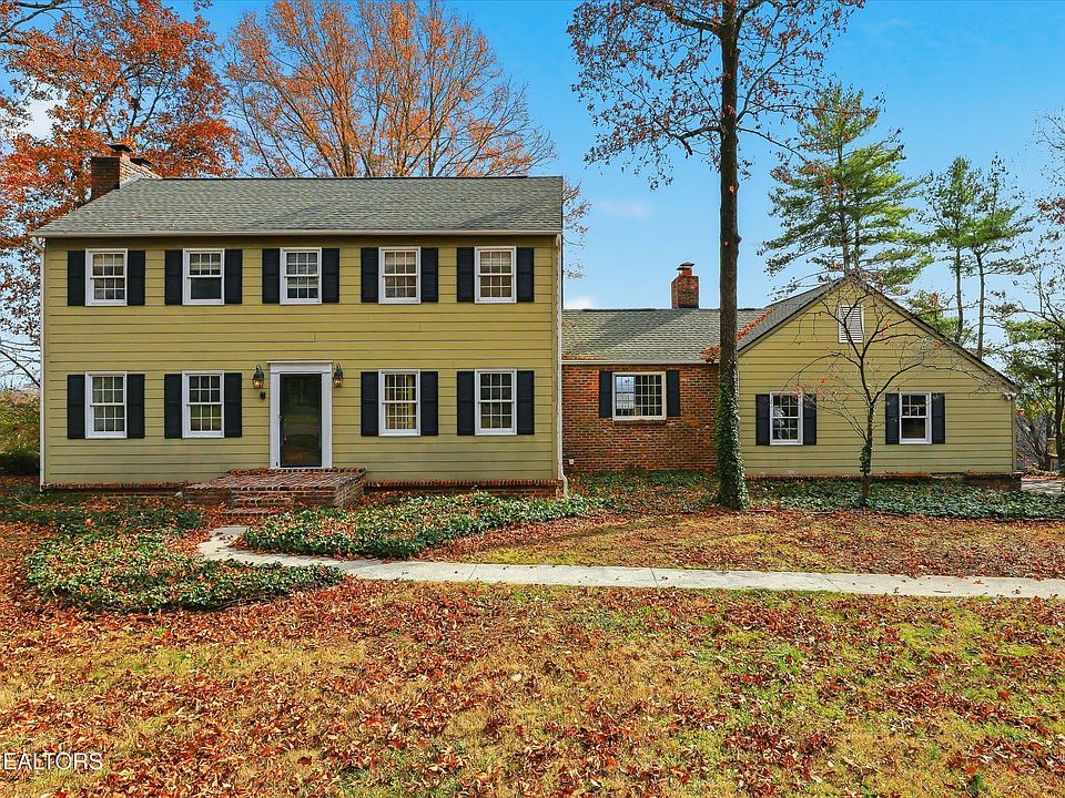 1st image of 11134 Crown Point Dr