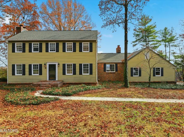 11134 Crown Point Dr, Knoxville, TN 37934