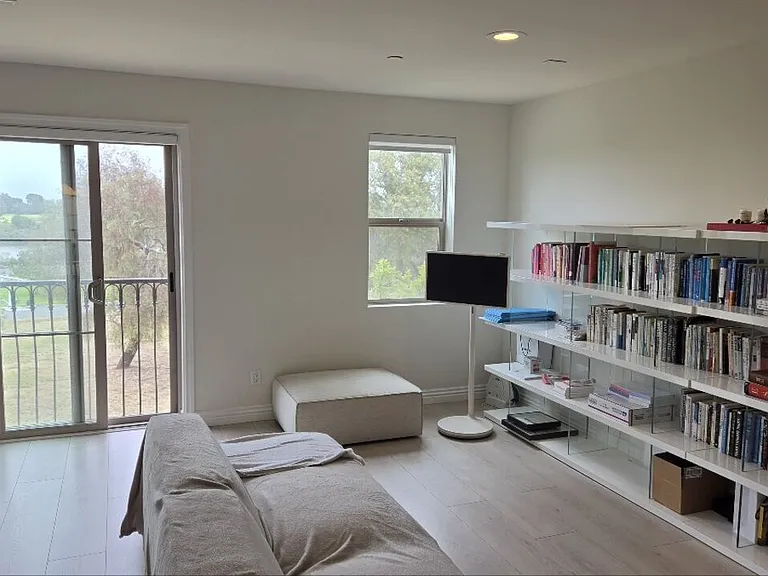 26404 Vermont Ave #17 — Photo 9