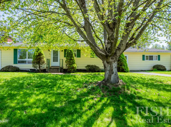 275 W Lincoln St, Muncy, PA 17756