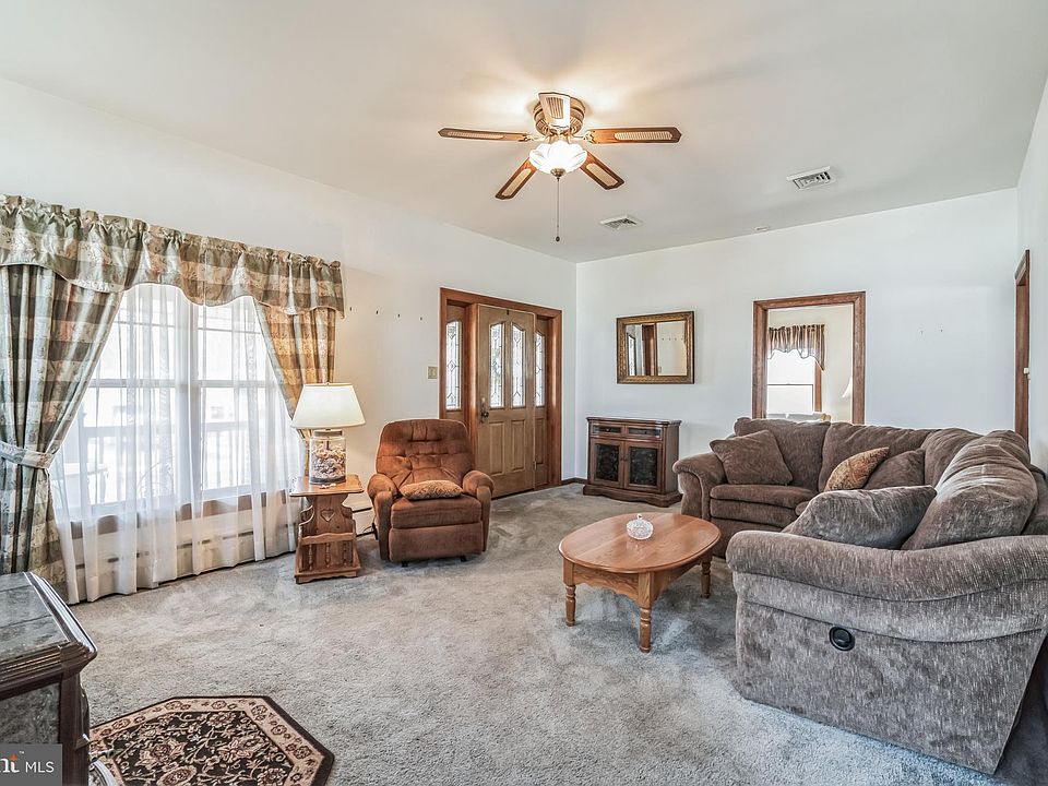 324 Pennbrook Ave, Lansdale, PA 19446 Zillow