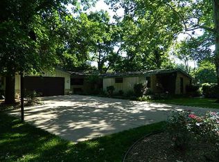 2 Easy St, Winfield, KS 67156