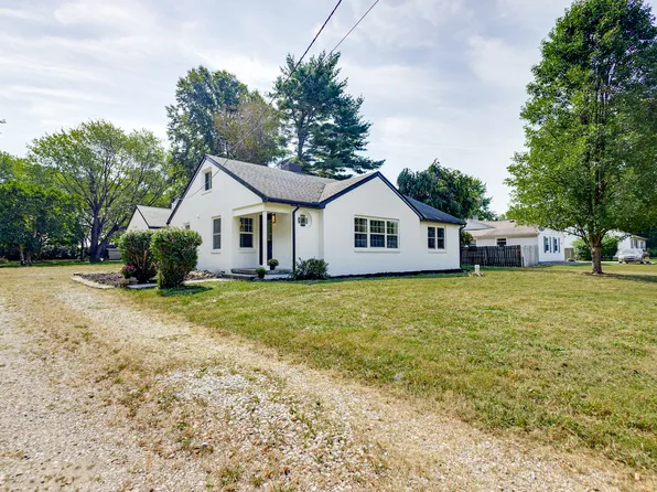 8480 S Honeycreek Rd, Muncie, IN 47302