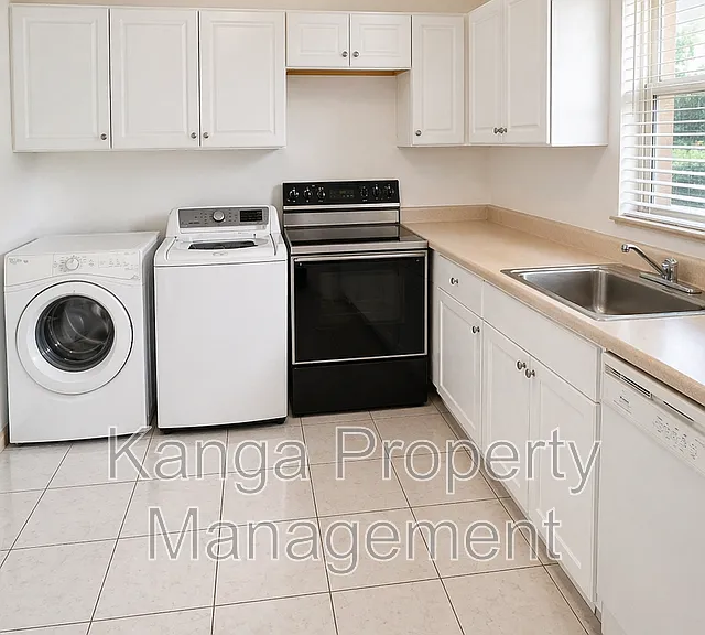 4317 Cocoanut Rd — Photo 6