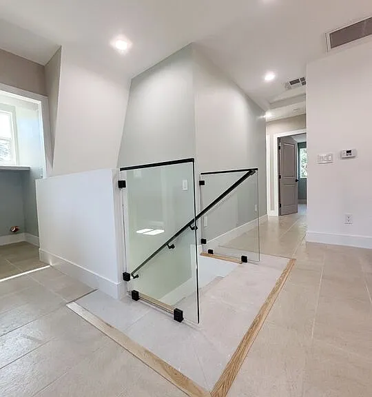 713 Devirian Pl — Photo 5