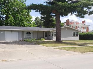 617 Drake Ave, Centerville, IA 52544