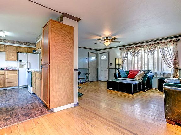 5th image of 11817 E Grace Ave