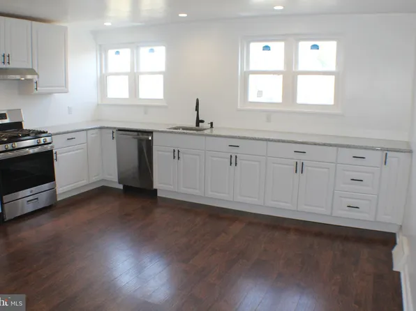 761 Bennington Rd, Folcroft, PA 19032