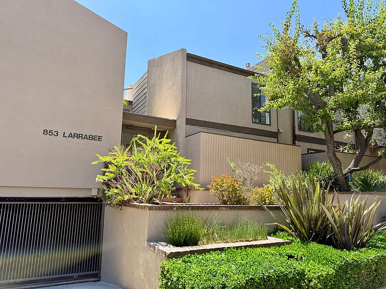 853 Larrabee St #6 — Photo 34