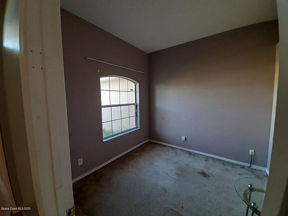 5th image of 3261 Fresno Ave SE
