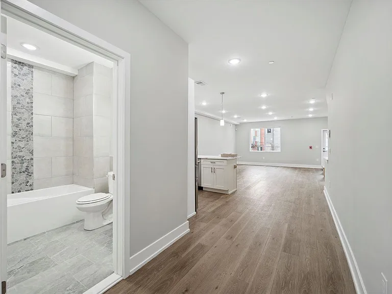 2225 N 8th St #1 — Photo 10