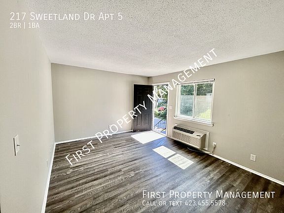 4th image of 217 Sweetland Dr #5