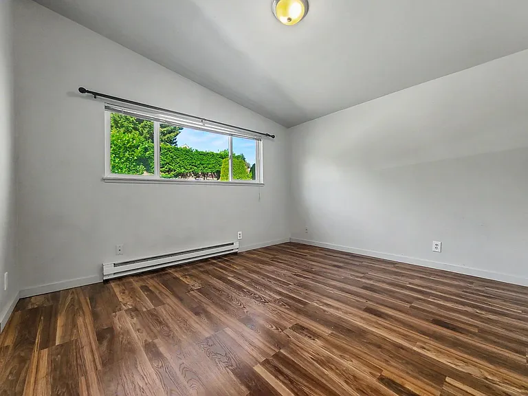 3213 21st Ave W — Photo 24