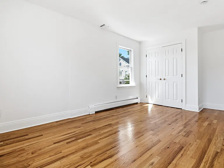 519 Summit Ave — Photo 23
