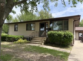 318 N 2nd St, Tonica, IL 61370