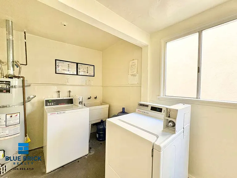 5315 Whitsett Ave #6 — Photo 27
