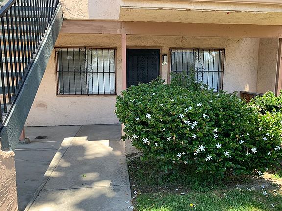 5th image of 855 W San Ysidro Blvd Unit 17