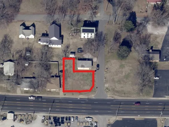 17 S Locust St #7, Farmington, AR 72730