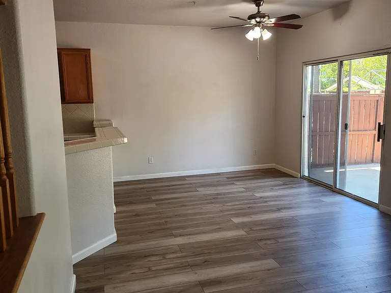39960 Millbrook Way #B — Photo 5