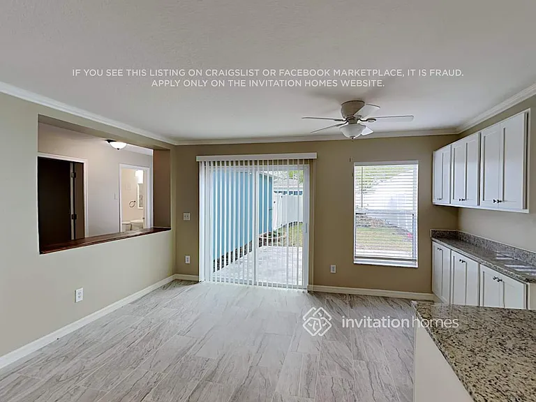 13845 Carolina Laurel Dr — Photo 11