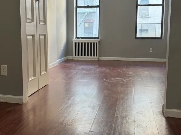 213 East 118th Street image 2 of 7