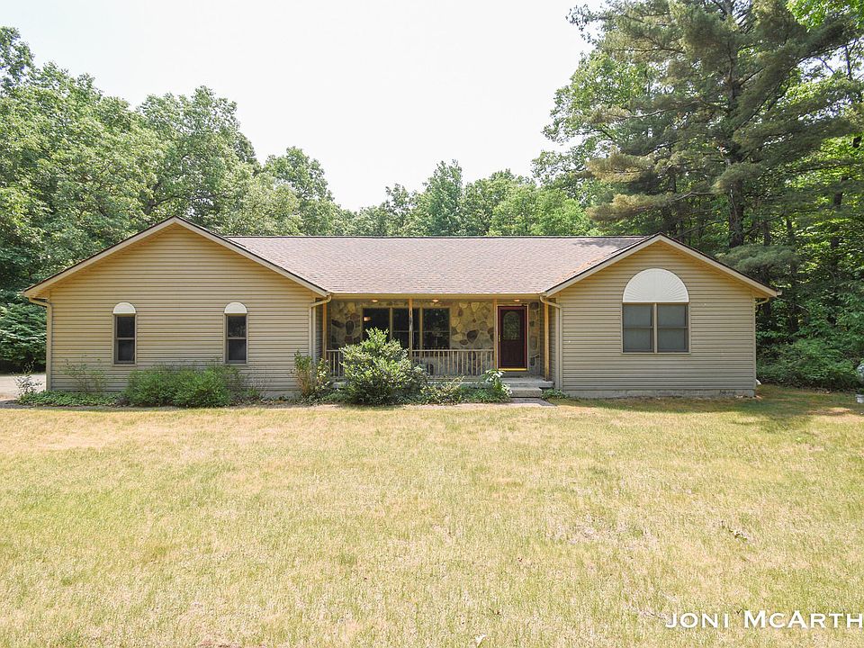 1st image of 3251 Fallasburg Park Dr NE
