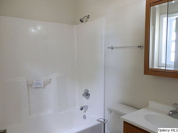 Home for Sale in Quincy, IL $65,000