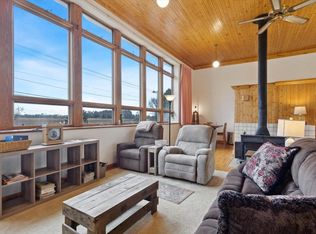 1719 W Avalon Rd, Janesville, WI 53546