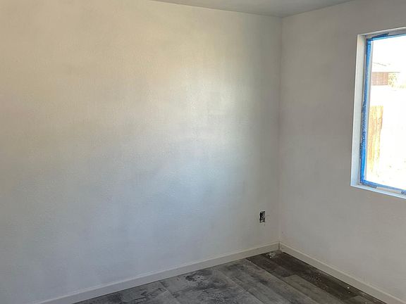 5th image of 112 W Seagoe Ave