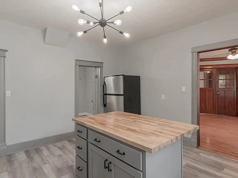 2025 F St #1 — Photo 7