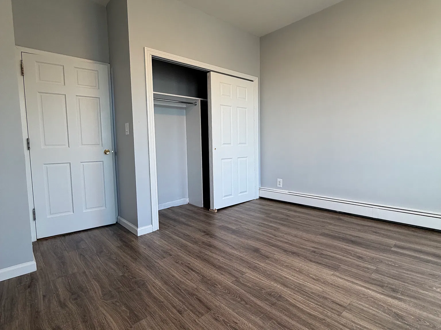 3 bed, $3,300 — Photo 2