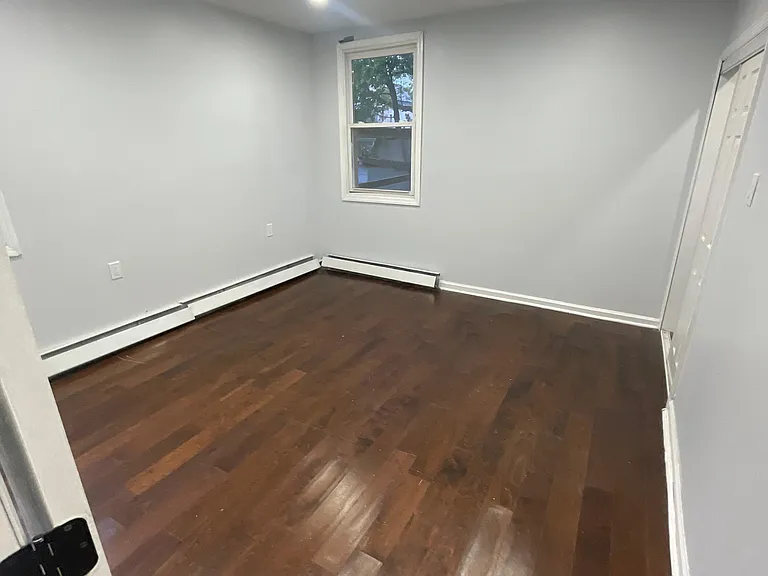 10 Rodwell Ave #1F — Photo 3