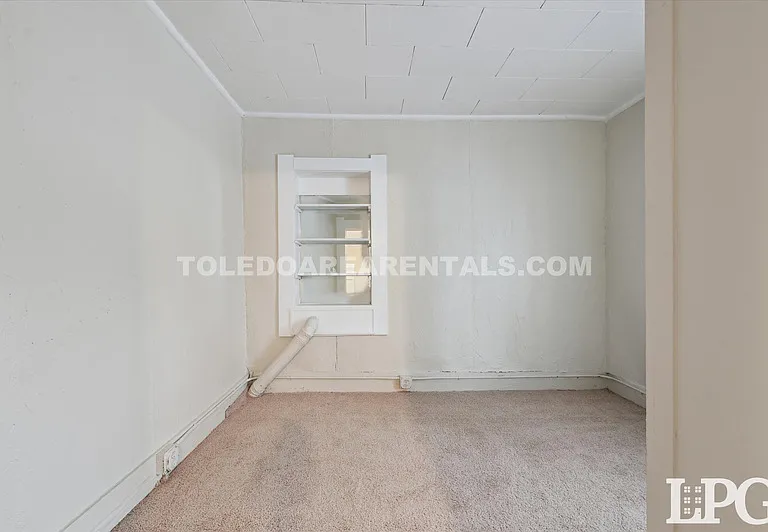 2129 Nevada St — Photo 16