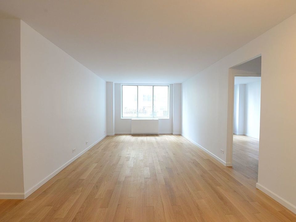 1st image of 220 E 65th St #4NR