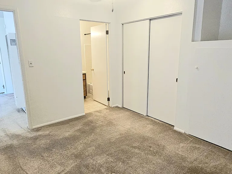 Cortez Circle Apartments — Photo 12