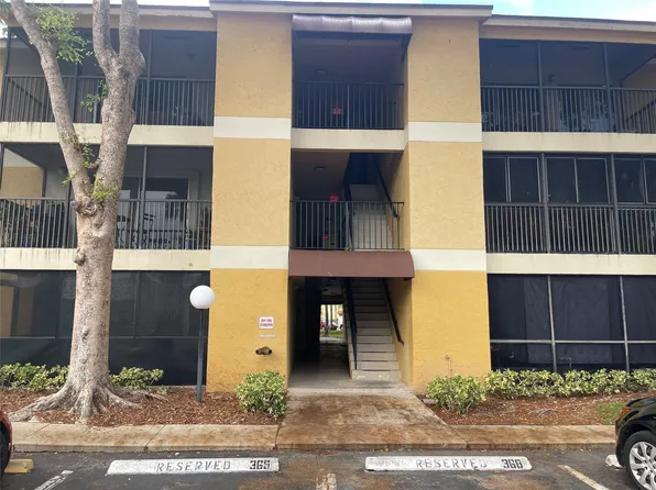 3083 N Oakland Forest Drive #308, Oakland Park, FL 33309