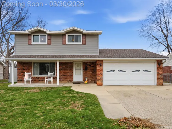 40326 William Dr, Sterling Heights, MI 48313