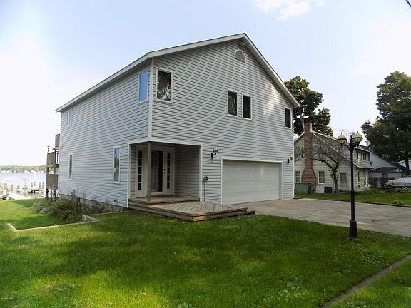 2nd image of 8125 Shady Dr
