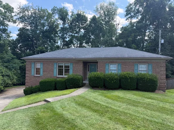 1112 Pepperhill Cir, Lexington, KY 40502