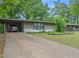 17 Grisham Dr, Bella Vista, AR 72715