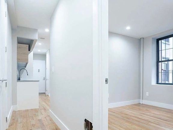 3rd image of 2501 Newkirk Ave #4-16