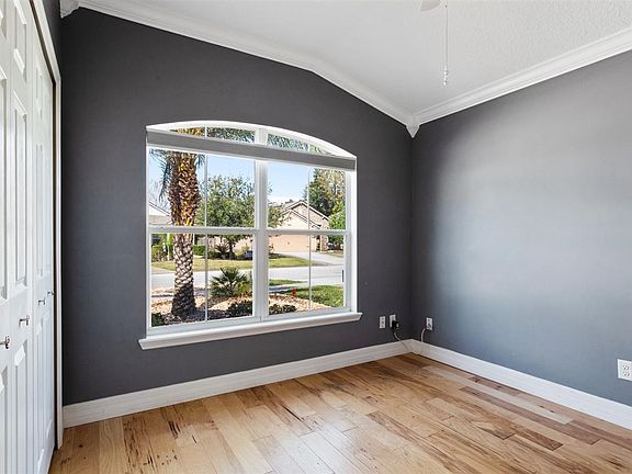 4th image of 240 Mystic Castle Dr