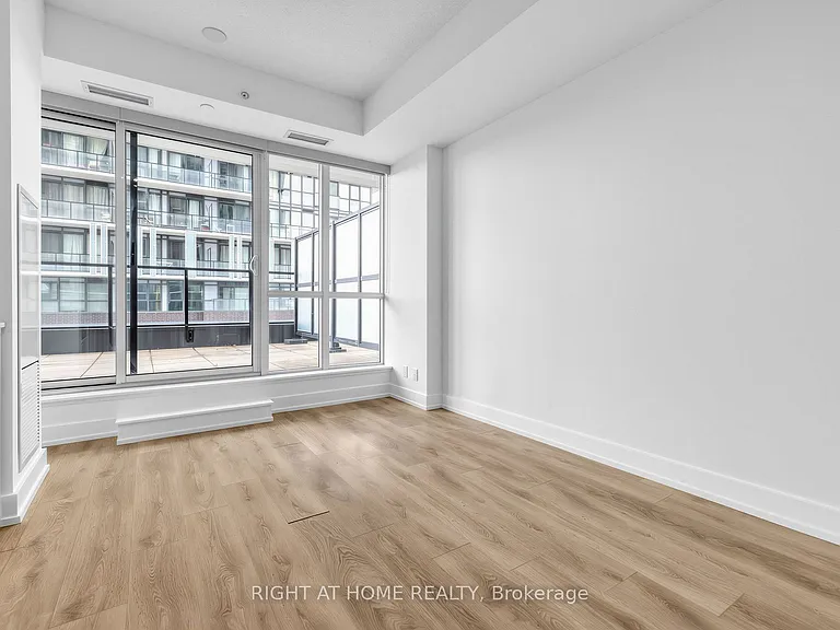 128 Fairview Mall Dr #509 — Photo 14