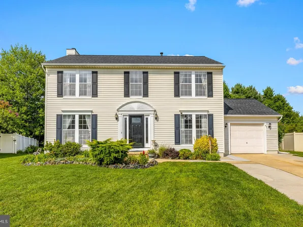 6 Walker Dr, New Castle, DE 19720