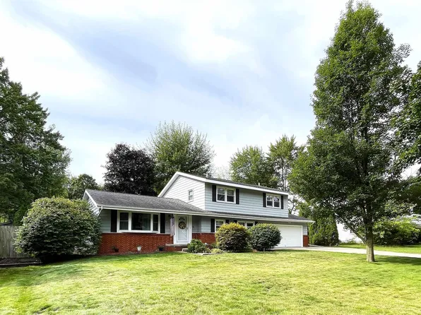 3000 Canterbury Dr, Midland, MI 48642