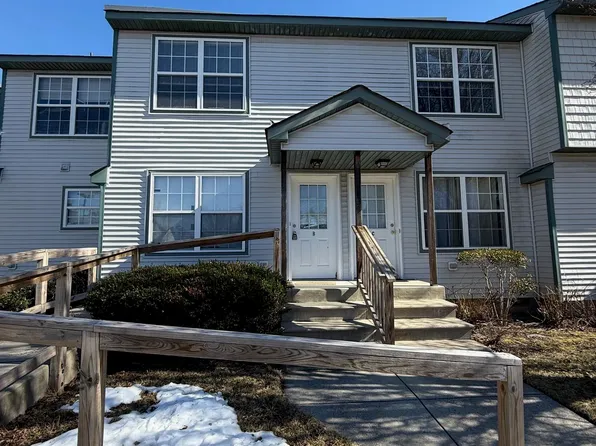 12 Oyster Bay Rd APT B, Absecon, NJ 08201